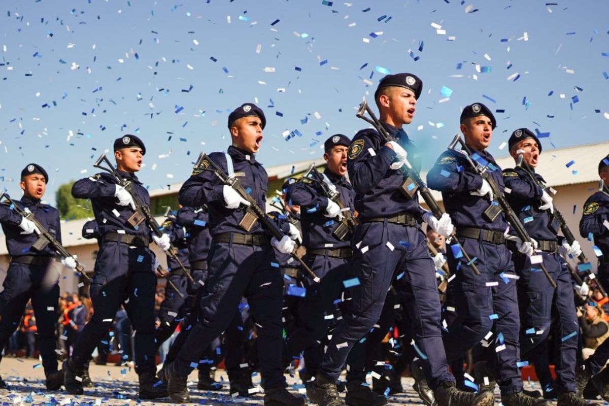 Cadetes de la policía y el servicio penitenciario juraron a la bandera ...